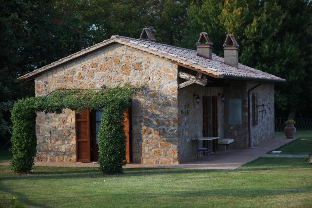 Agriturismo Eco-Bio Villa Vacasio Pitigliano Buitenkant foto